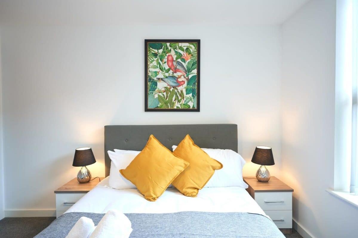 Fabulous 1 Bedroom In Preston Apartment *