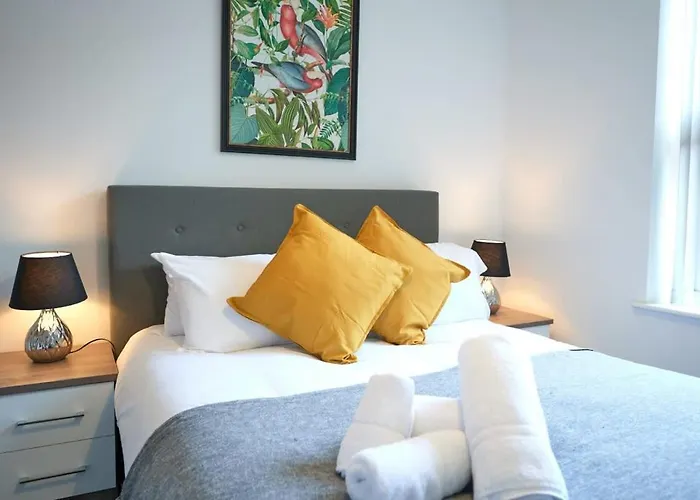 Fabulous 1 Bedroom Apartment In Central Preston